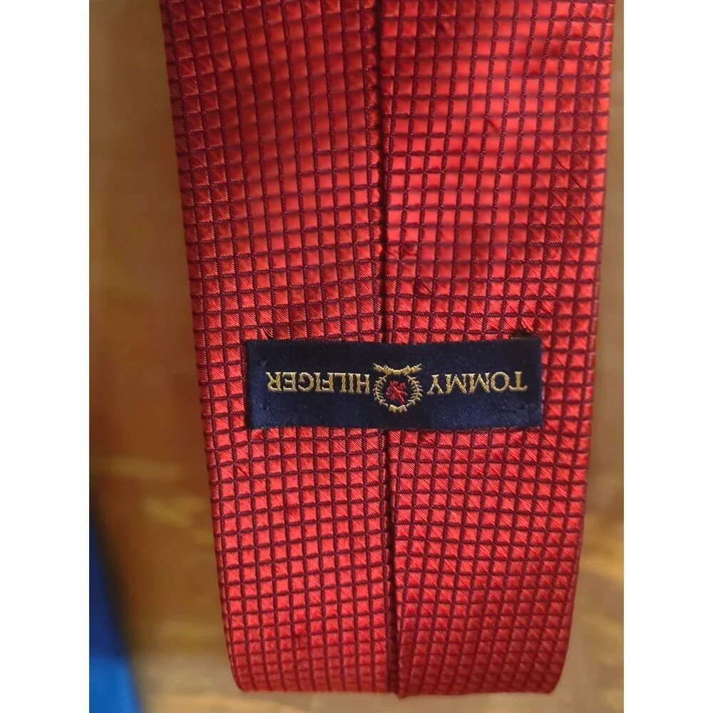 VTG 90s Tommy Hilfiger Silk Tie Red Crest Logo